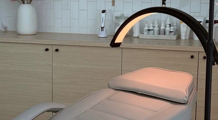 Belové Brows, bilde 3