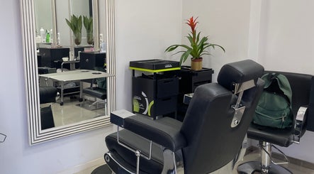 Rodrigues Barber obrázek 2