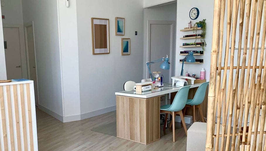 Espacio acogedor de uñas en Kai Estética, El Casar, Castilla-la Mancha, ES.