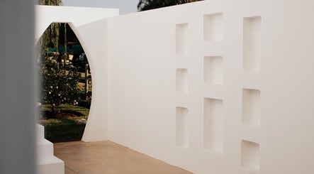 Studio By Zabellas
