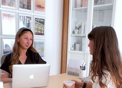 Consultation chaleureuse chez Hoanity Glow Therapy à Pontoy, Grand Est, FR.