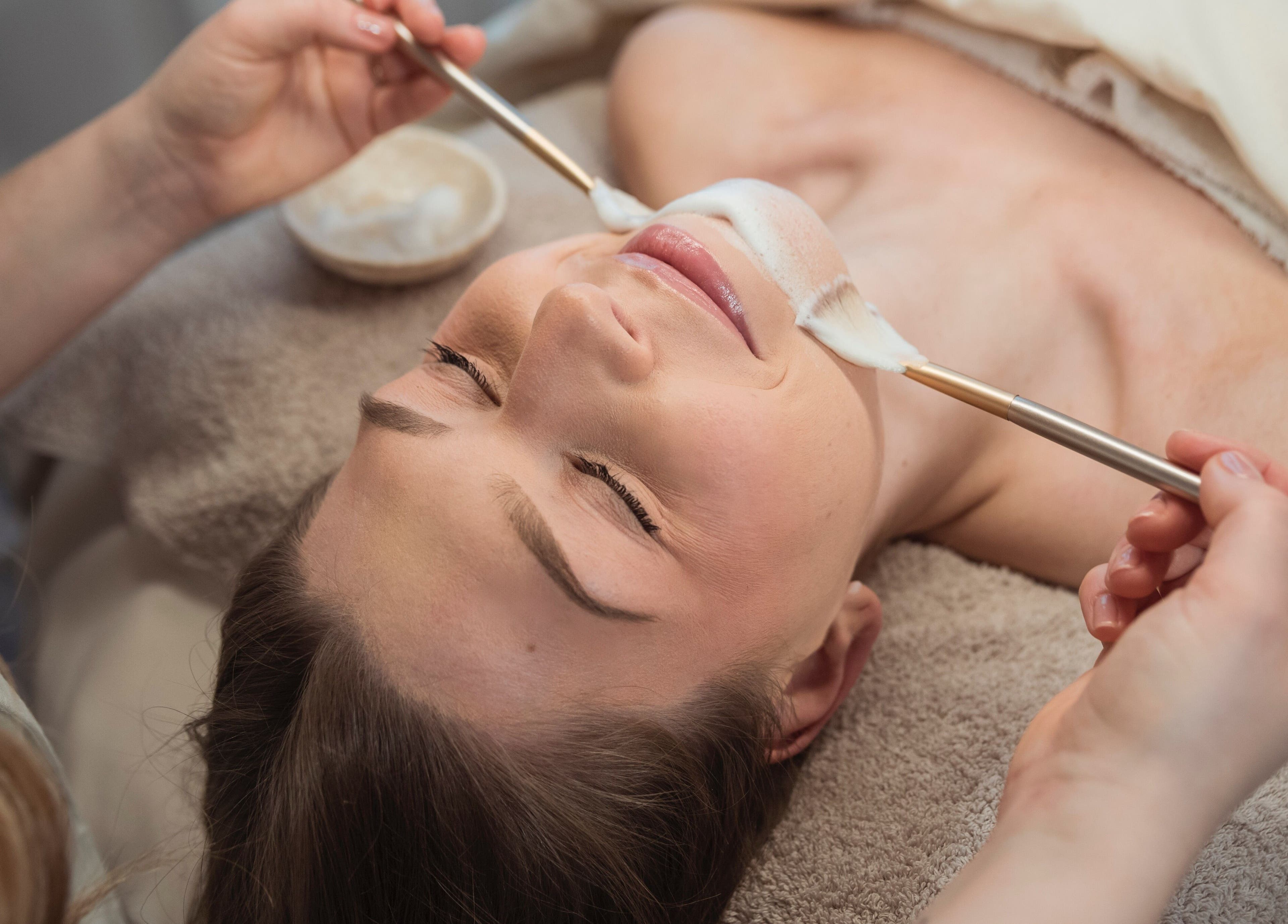 Soin du visage chez Hoanity, Pontoy, Grand Est, FR. Relaxation et bien-être assurés.