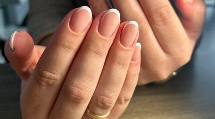 Immagine 3, Mokka Nails