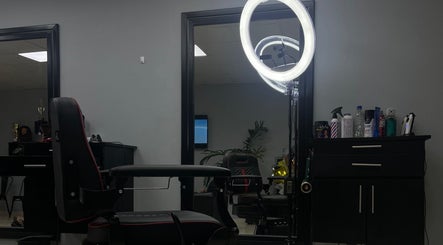 Lilmoibarber