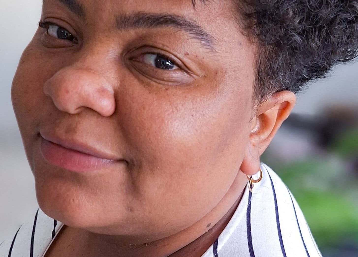 Cliente sorridente no Fresh House | Beauty Space, São Paulo, São Paulo, BR.