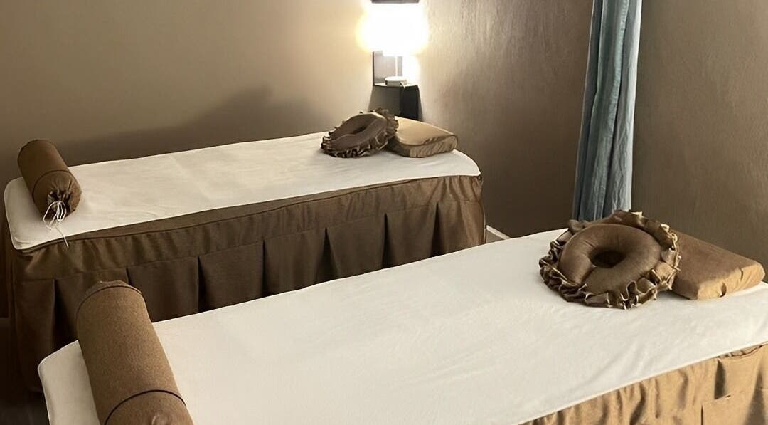 Relaxing massage beds at Healing Hands Therapy, Philadelphia, Pennsylvania, US, perfect for tranquility.