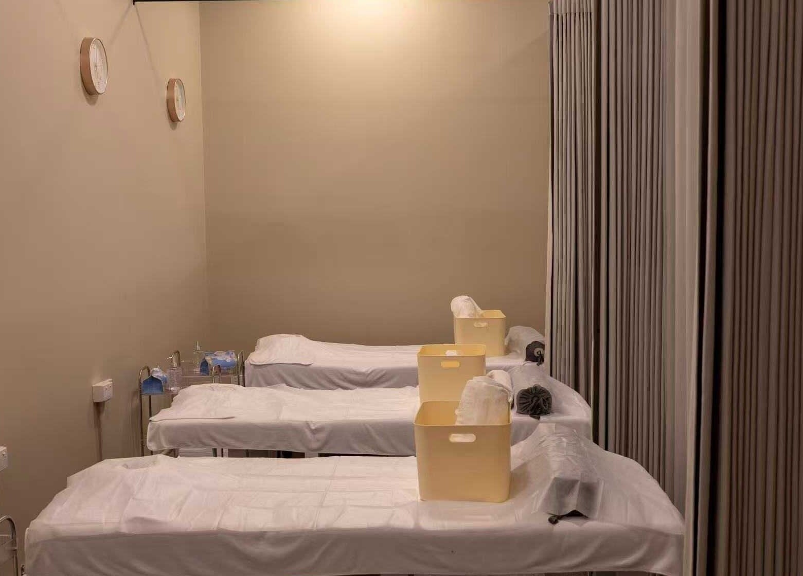 Cozy Time Massage in Coolangatta, Queensland offers tranquil massage beds for a relaxing experience.