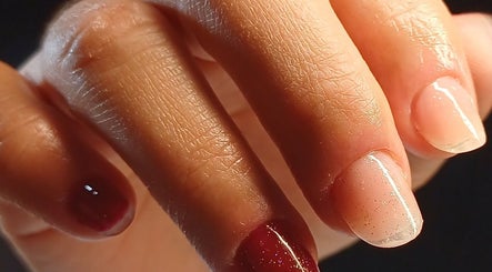 Manicura image 2