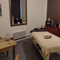 Shanega Massage - 18 Place des Halles, Montfaucon, Pays De La Loire