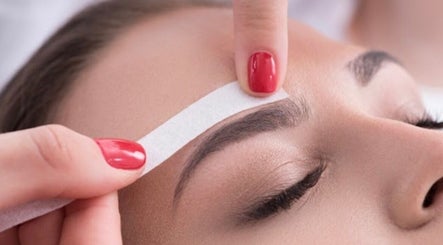 Itso Sany Hair And Beauty image 3