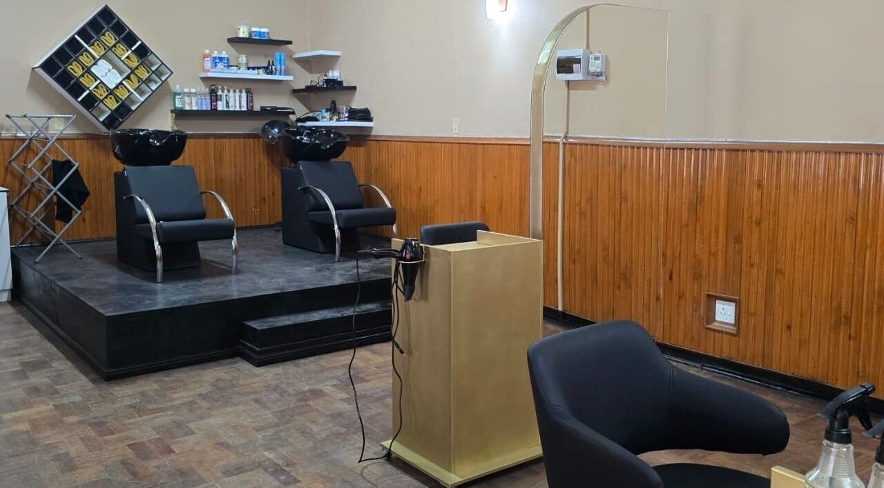 Modern salon wash stations at On The Edge Prostyling, Upington, Northern Cape, ZA.