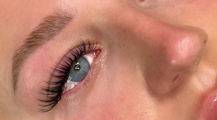 The Lash Corner image 3