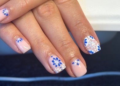 Elegant floral nail art at The Cherry Lounge, Boughton Monchelsea, England, GB. Perfect for stylish nails.