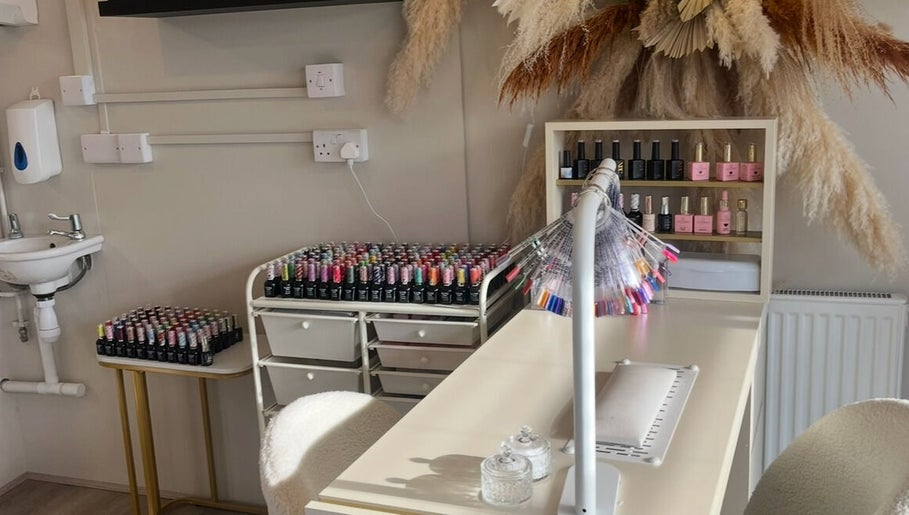 Nails By Hannah Kaitlin, bilde 1
