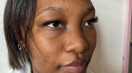 Get Lashed By Andi image 2