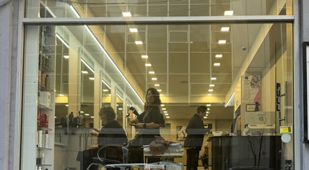 Signature Barbershop image 2