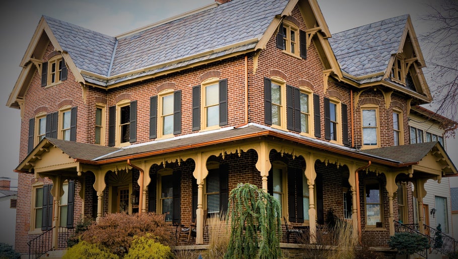 Charming Victorian house for Prodigo Day Spa & Salon in Harleysville, Pennsylvania, US, offering beauty and wellness.