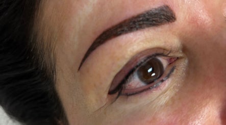 Close-up of expertly shaped eyebrow at Prodigo Day Spa & Salon in Harleysville, Pennsylvania, US.