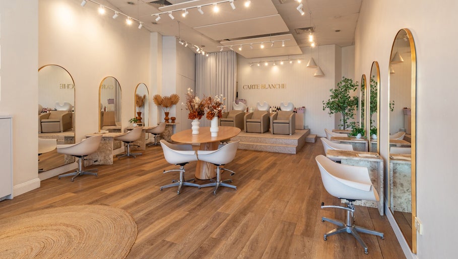 Carte Blanche Hair, bilde 1