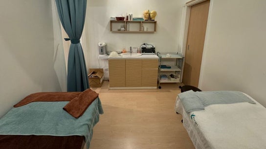 Gen Health And Beauty Center