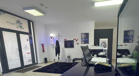 Imagen 2 de Antonio Barber Shop - Guarda
