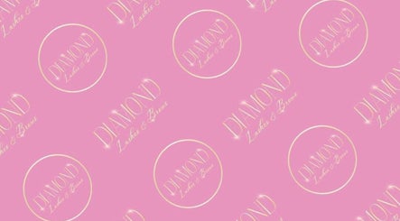 Diamondlashes&brows logo pattern on pink background, located in Pershore, England, GB.