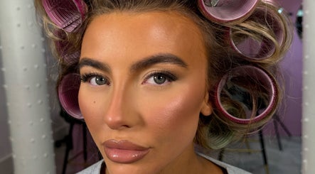 Carla Kent Makeup