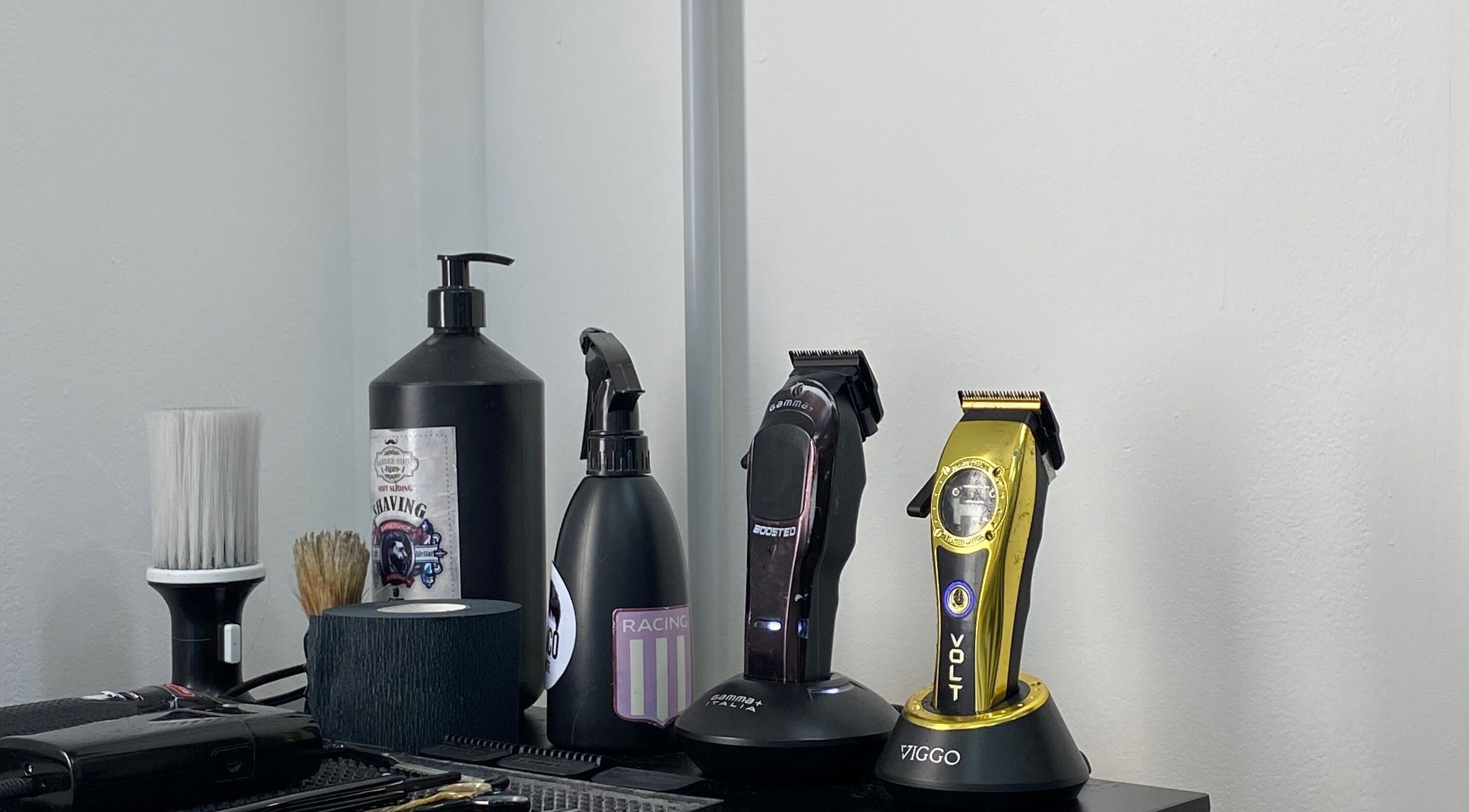 Equipos de peluquería profesional en M&C Studio, Monte Grande, Provincia De Buenos Aires, AR.