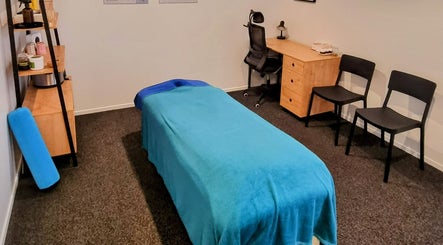 Sundog Healing - Massage Therapy imej 2