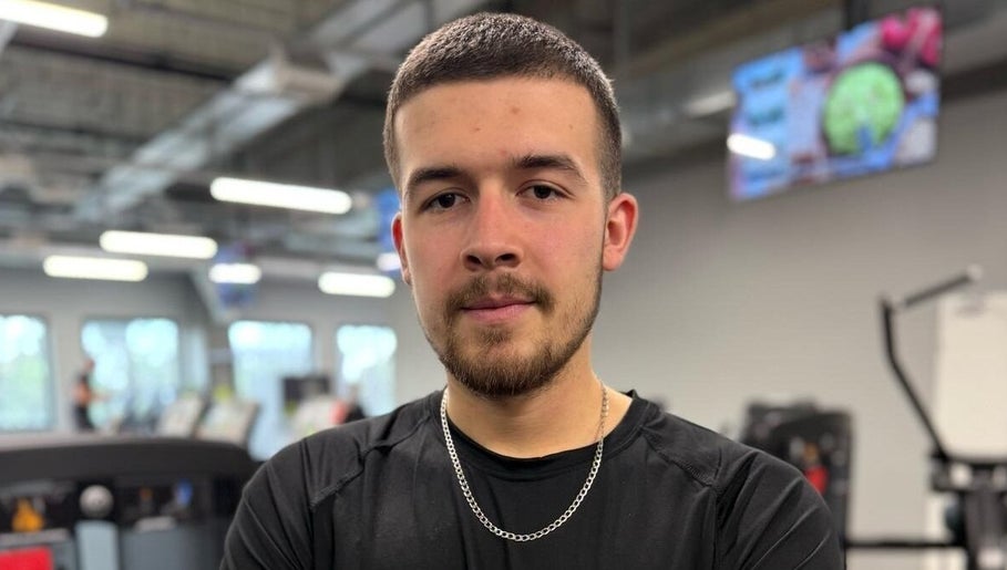 Kuba Matusik-Trener Personalny Trener Osobisty Trener Przygotowania Motorycznego Trening Funkcjonalny Wrocław  Well Fitness image 1