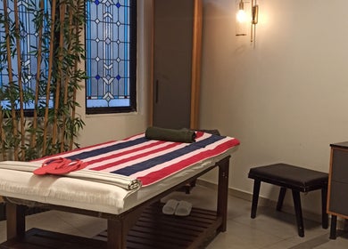 Relaxing massage room at Fey Massage And Spa, İstanbul, İstanbul, TR with soothing decor and ambient lighting.