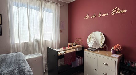 Les Cils d’une Déesse, bilde 3