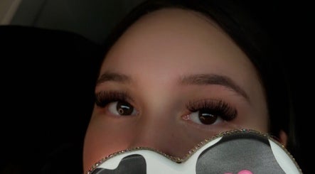 Dreamy Lash Studio image 2