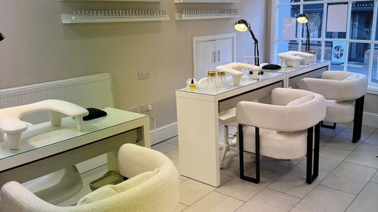 Nail Pod at 24