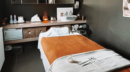 Salle de massage apaisante à L'Atelier du Bien-Etre, Saint-vigor-d'ymonville, Normandie, FR.