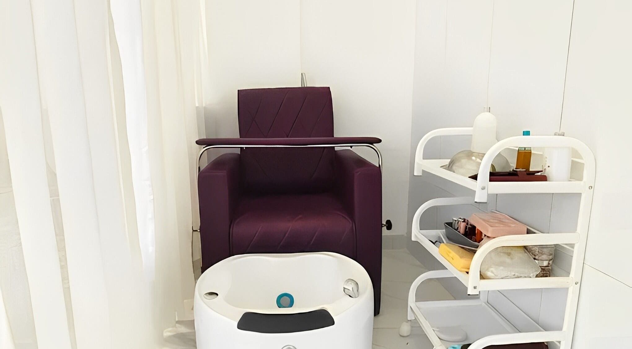 Luxurious pedicure chair and spa trolley at Belles & Beaus, Dehradun, Uttarakhand, IN.