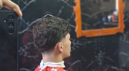 Harrysoonbarber obrázek 2