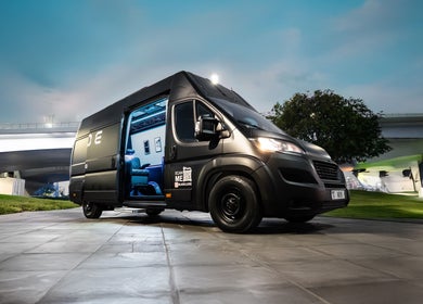 Blade Luxe mobile salon van in Abu Dhabi, AE, offering a luxury beauty and wellness experience on-the-go.