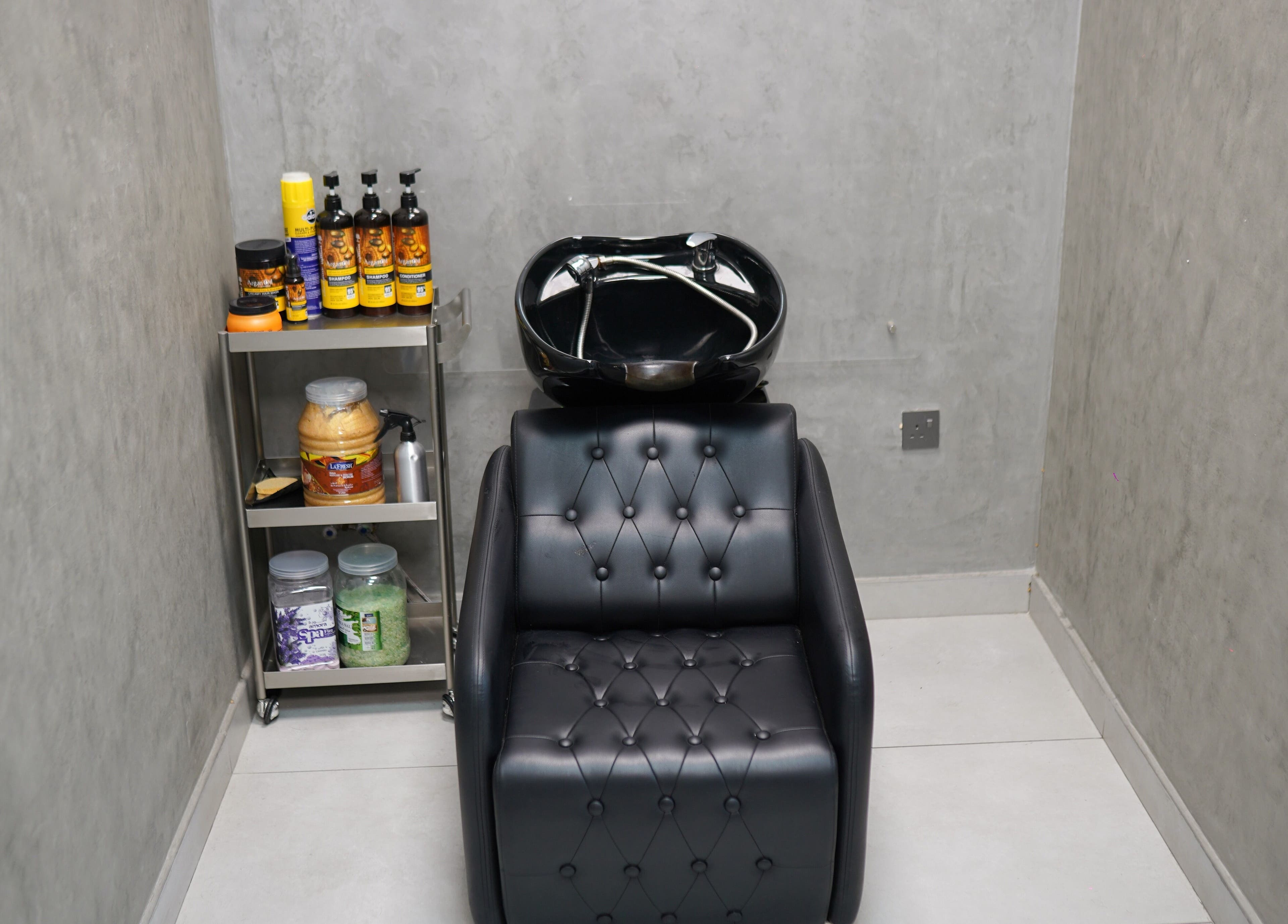 Luxurious washing station at Perfect Image Gents Salon, Sharjah, Sharjah, AE.