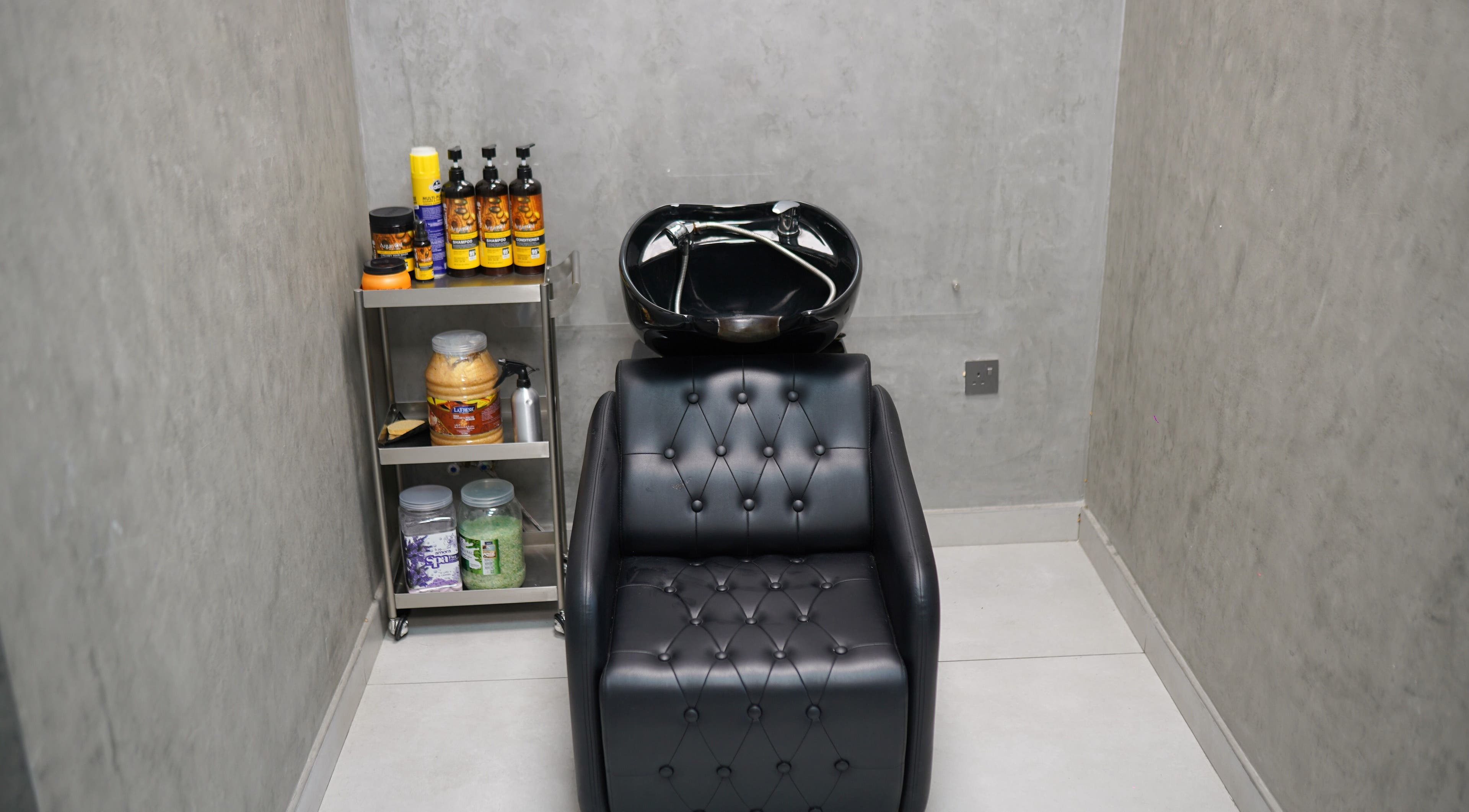 Luxurious washing station at Perfect Image Gents Salon, Sharjah, Sharjah, AE.