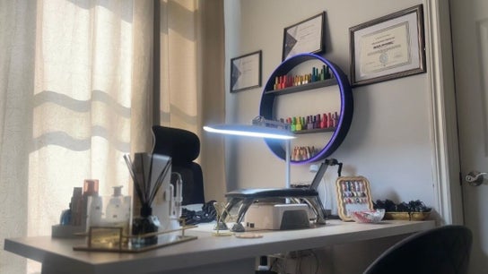 Wolf SGX Nail Studio