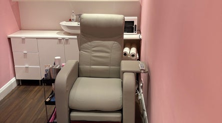 Milita's Nail image 2