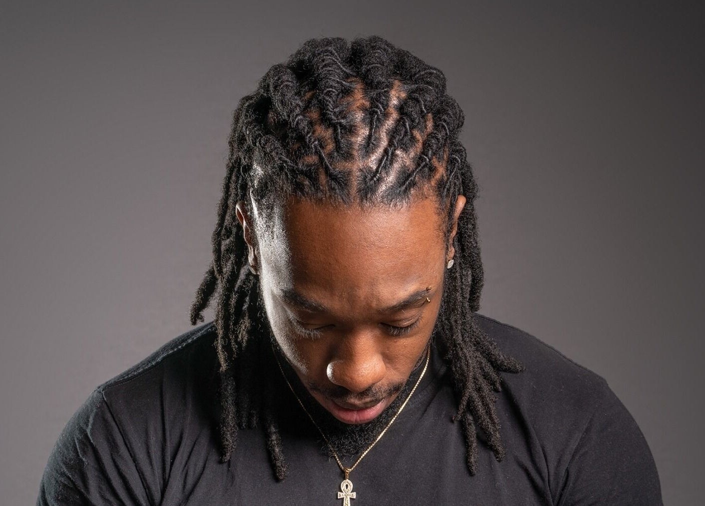 Coiffure tressée à Tendance Versa Inc., Montréal, Québec, CA. Style professionnel pour des looks uniques.