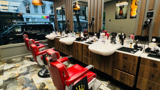 2 Chairs Grooming Room