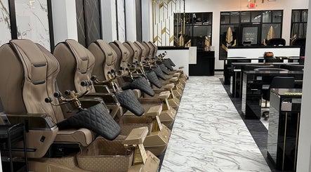 Luxe Nail Studio