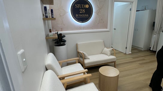 Studio28 by Rasuna