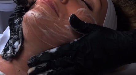The Pretty Skin Society