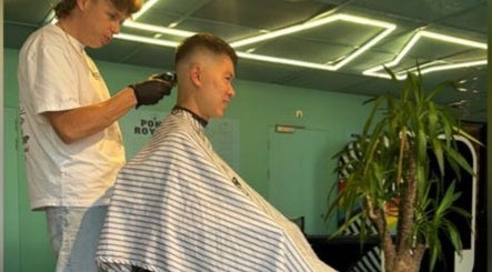 The Social Hairstylist - Social Hub Rotterdam image 2