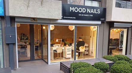Mood Nails