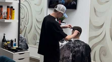 Biță The Barber, bilde 3